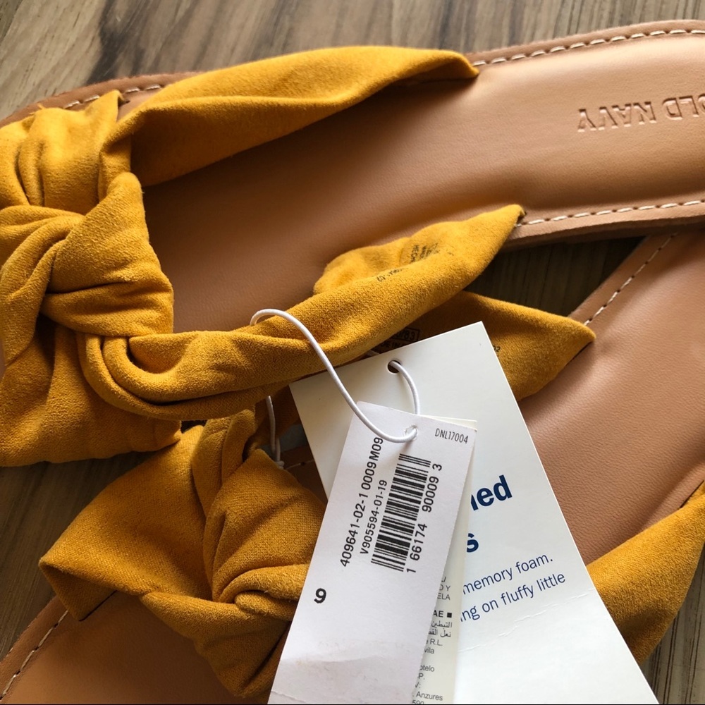 NWT Knotted Mustard Slides Old Navy Size 9 - Picture 2 of 4